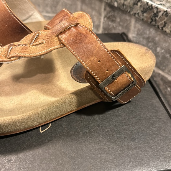 Athena’s - Picture 6 of 7